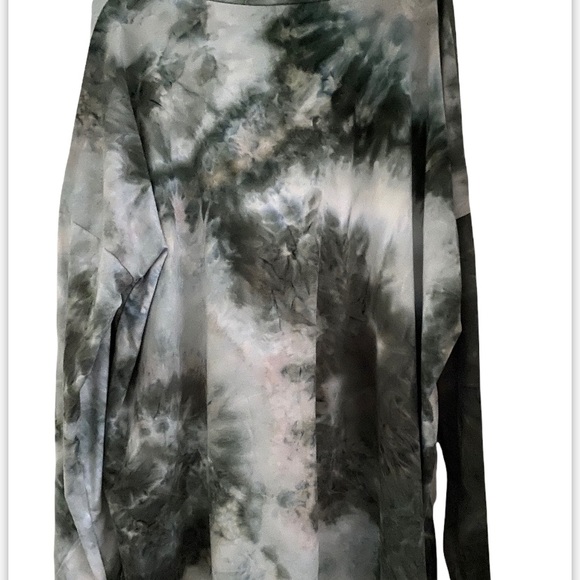 Tye Dye EC brand gently used blouse, size 2XL - Picture 7 of 7